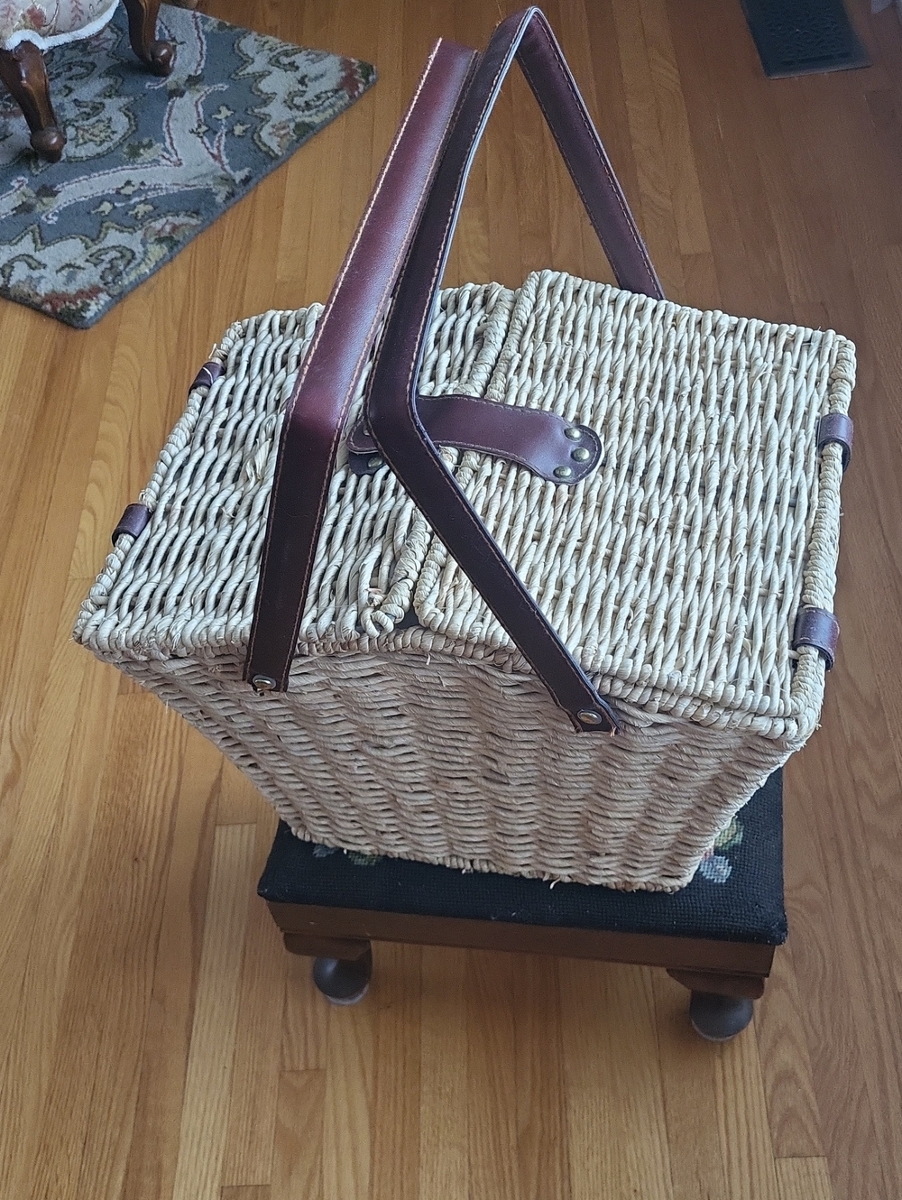 Vintage Wicker Picnic Basket with Brown Leather Handles.  Double Lid